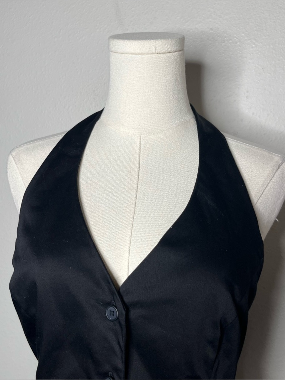 Y2K Vintage Cache Black Floral Cutout Halter Button Front Vest Top Whimsigoth - Picture 3 of 7